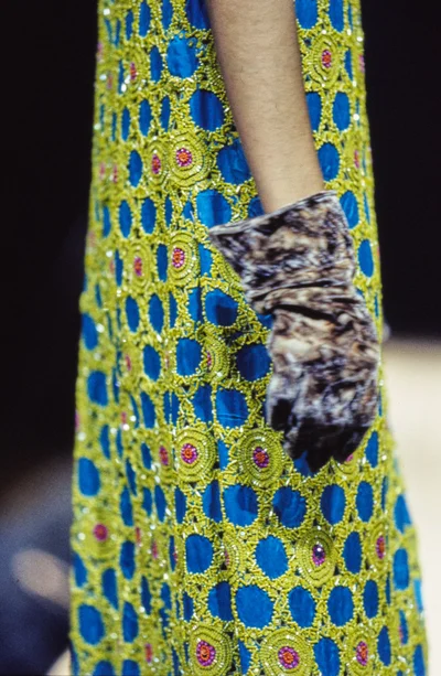 Look 77